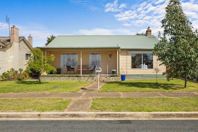 2 Rotary Avenue, VIC 3377