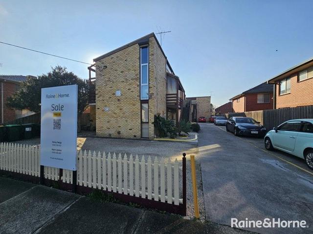 10/10 Burnewang Street, VIC 3020