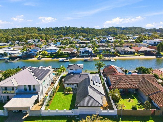 64 Melaleuca Drive, QLD 4221