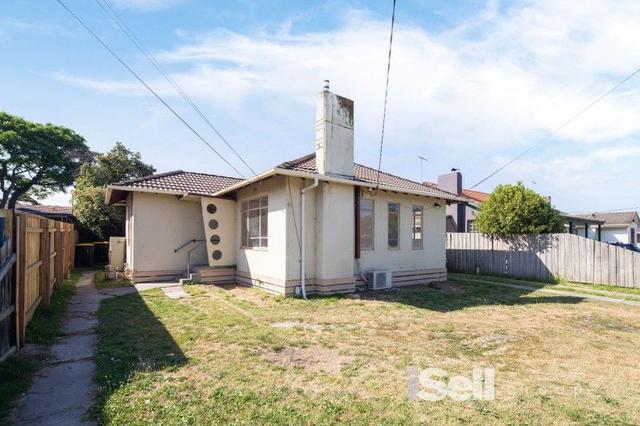 11 Chifley Crescent, VIC 3175