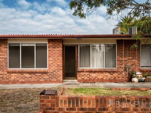 1/12 Woodbine Gr, VIC 3196
