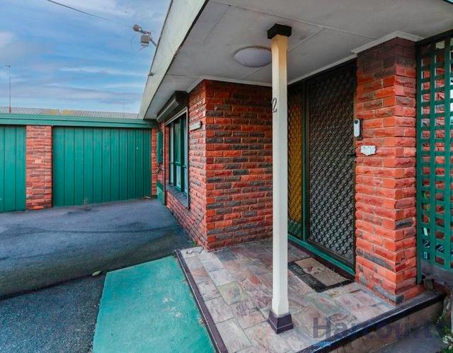 2/24 Bell Street, VIC 3825