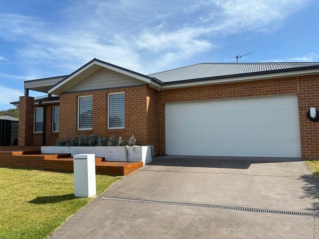 1 Kariba  Close, NSW 2285