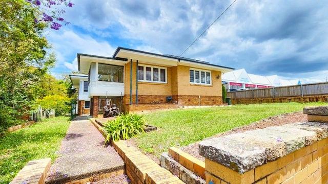 11 Ekibin Road, QLD 4103