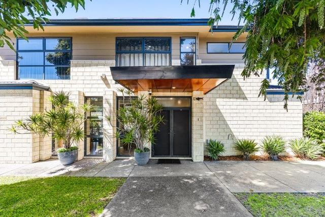 1/10 Johnson Street, WA 6104