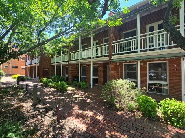 2/90 The Avenue, VIC 3052