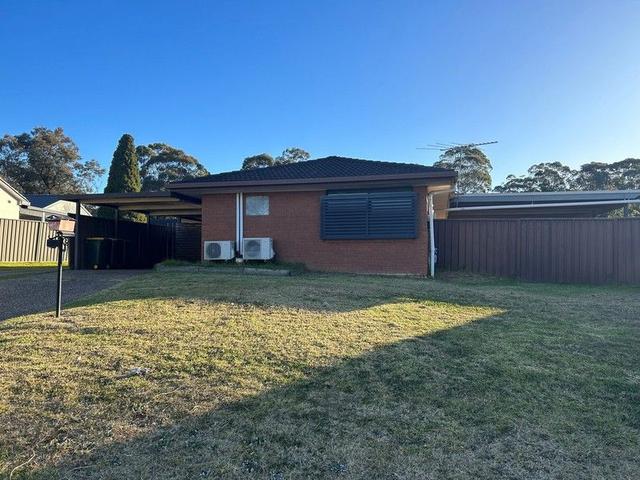 40 Donalbain Circuit, NSW 2560