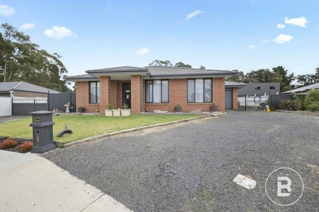 8 Richard Court, VIC 3363