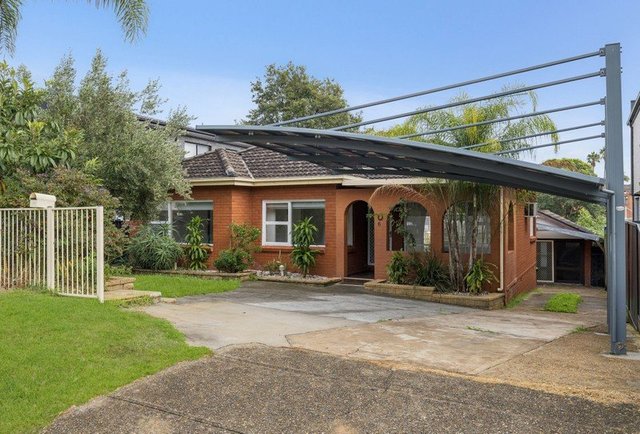 16 Wren Street, NSW 2200