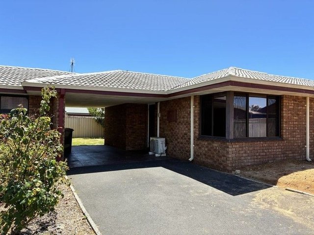 2/10 White Street, WA 6230