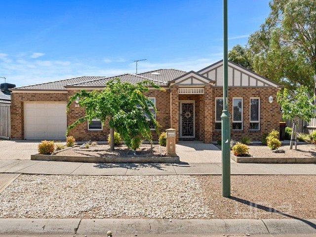 2 Oakpark Drive, VIC 3337