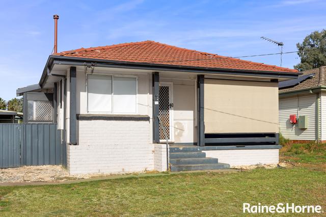 17 Wau Place, NSW 2650