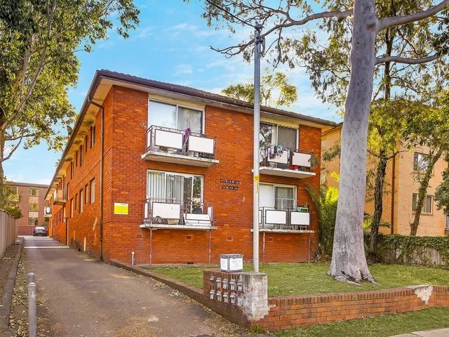 6/41 Memorial Avenue, NSW 2160