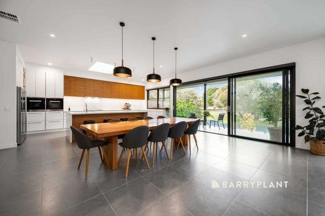 66 Russell Crescent, VIC 3109