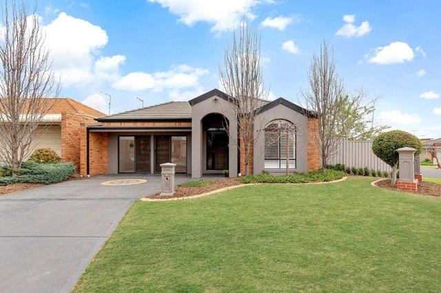 12 Finstall Place, VIC 3023