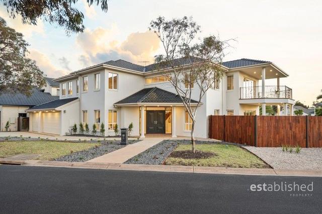 8 Panorama Way, VIC 3030