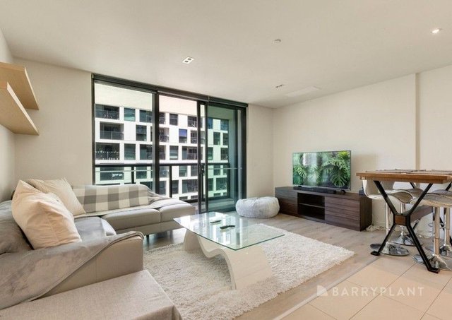 5F/8 Waterside Place, VIC 3008