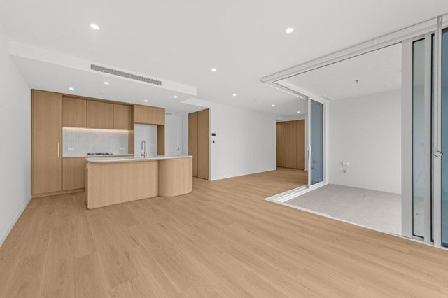 901/4 Rosewood Avenue, QLD 4218