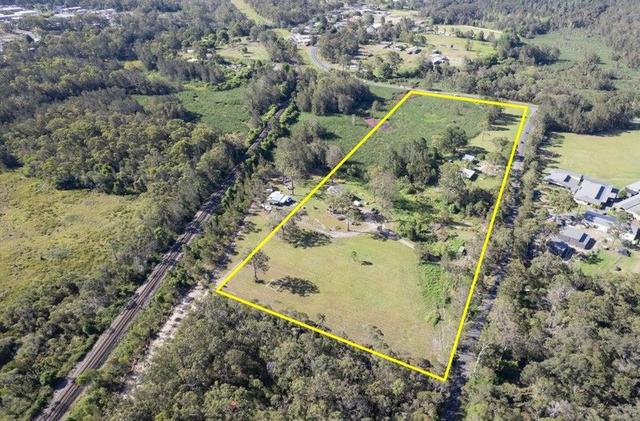 84 Crescent Head Road, NSW 2440