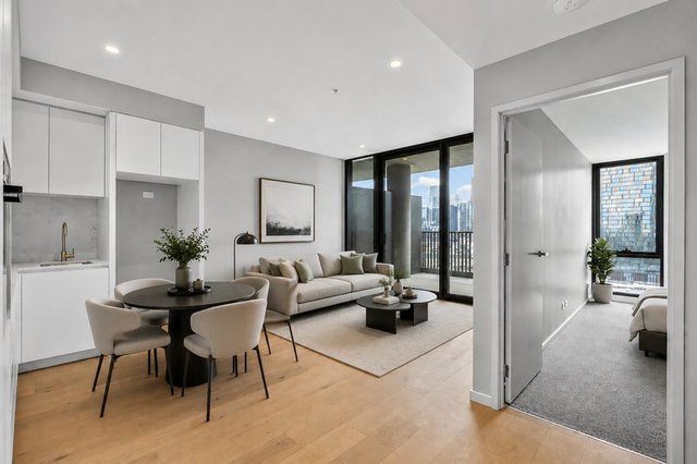 1208/272 Normanby Road, VIC 3205