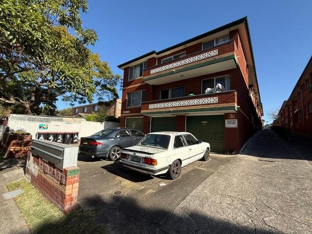 8/2 Fairmount Street, NSW 2195