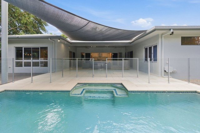 6 Ashburton Place, QLD 4814