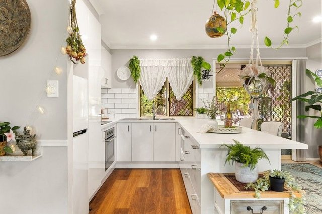 12 Nicolis Court, QLD 4207