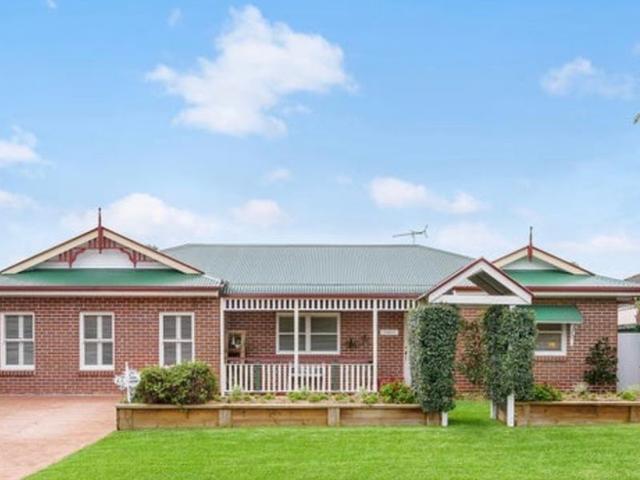44 Neptune Street, QLD 4300