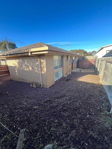 2/12 Konrads Cres, VIC 3216