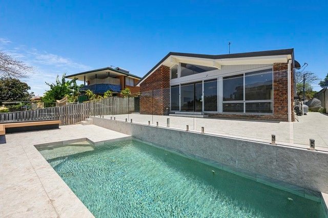 11 Le Mans Drive, QLD 4218