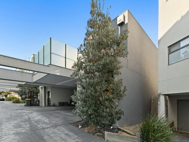 3/2 Floriston Road, VIC 3155