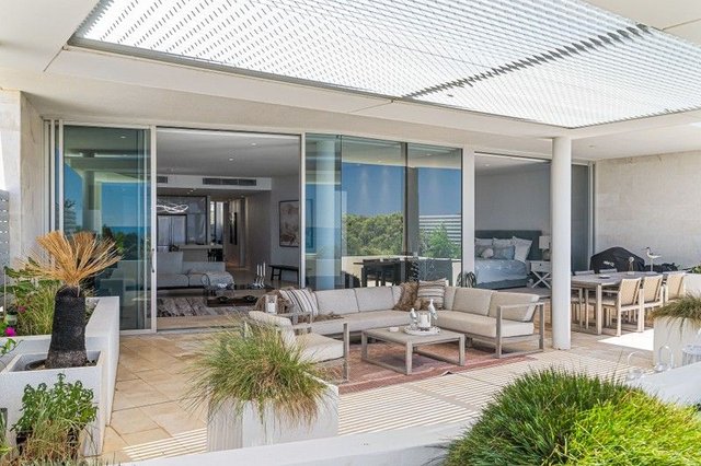 4/100 Country Club Drive, WA 6211