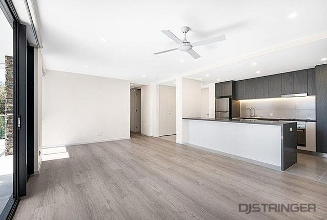 2/1 South  Street, QLD 4225