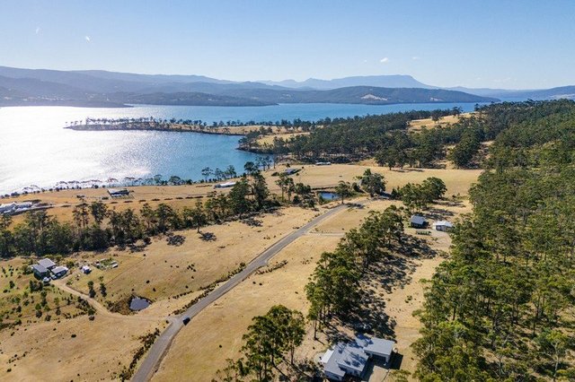 4 D'Entrecasteaux Drive, TAS 7150