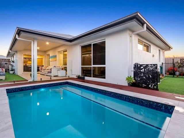 22 Macquarie Street, QLD 4209