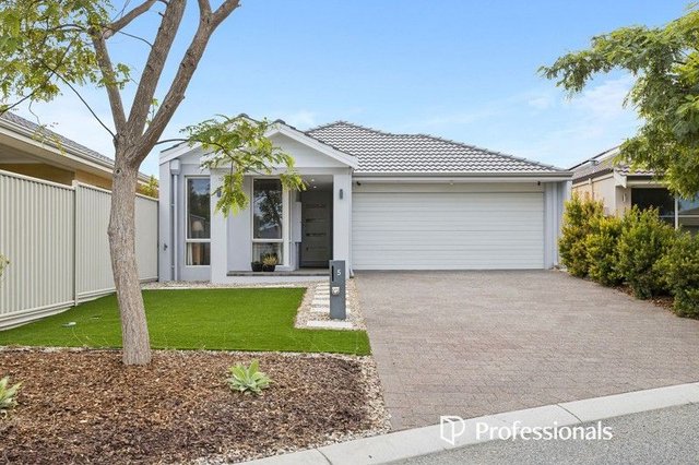 5 Dolphin Drive, WA 6038