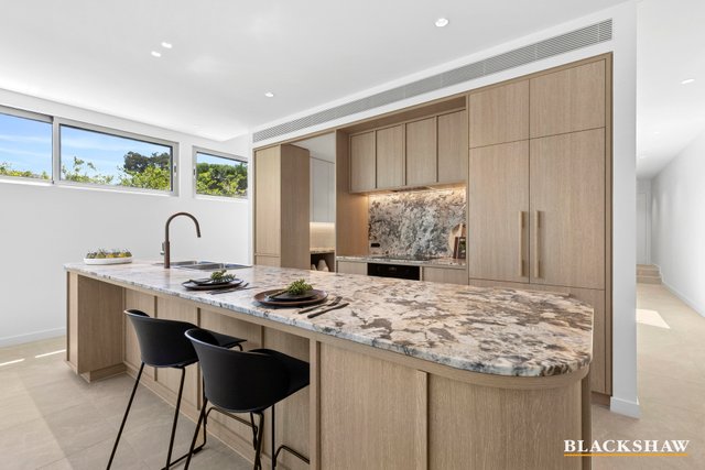 1/8 McCulloch Street, ACT 2605
