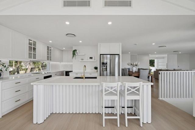110 Glen Eagles Drive, QLD 4226