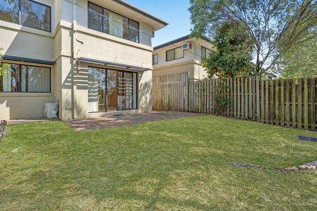 18/1 Secondary Street, QLD 4209
