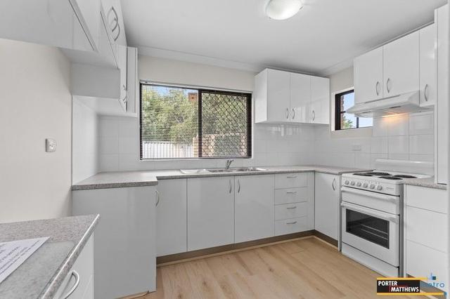 4/3 Lawrence Street, WA 6152