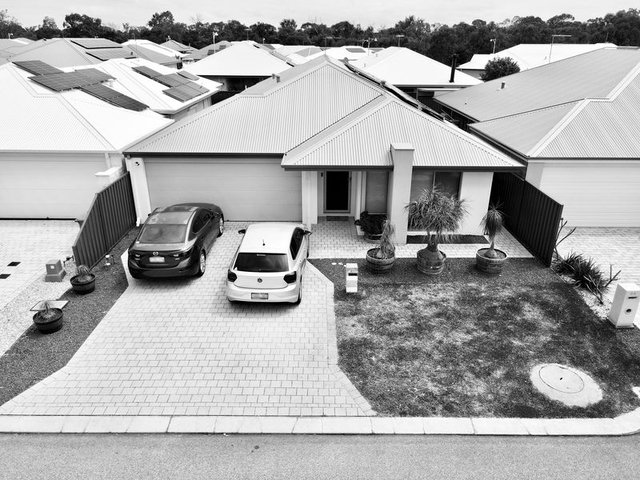 21 Currawong Way, WA 6210