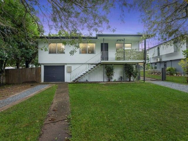 8 Mawarra Street, QLD 4114