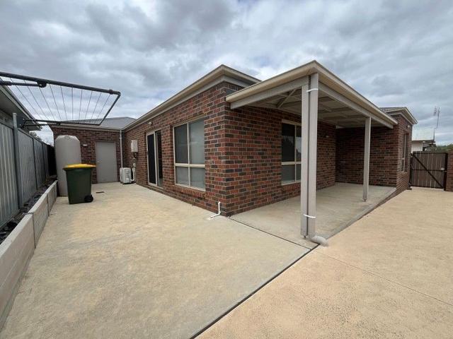 1/30 Sutton Road, VIC 3465