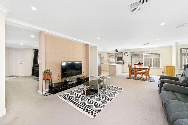 33 St John Road, WA 6107