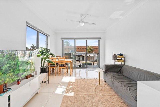 2/16 Brisbane Road, QLD 4215