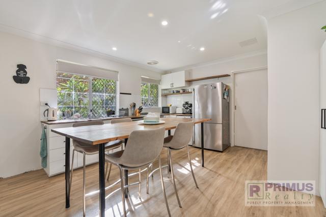 2/3 Thelma Street, WA 6152
