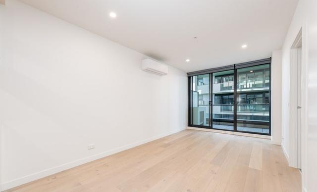 412/3 Olive York Way, VIC 3055