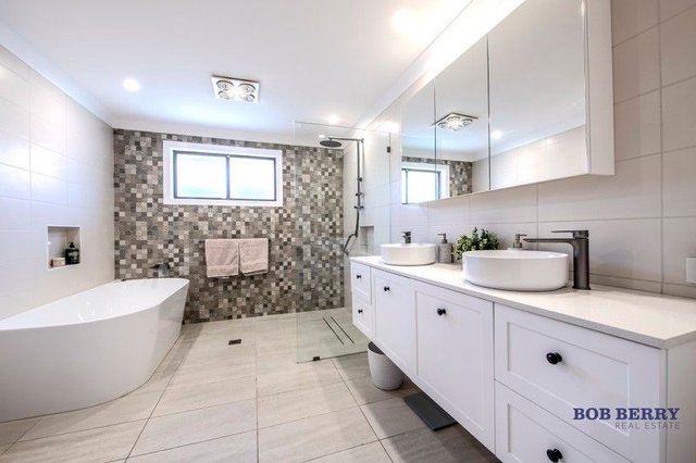 18 Keane Avenue, NSW 2830