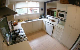 Kitchen (2003-10-31)
