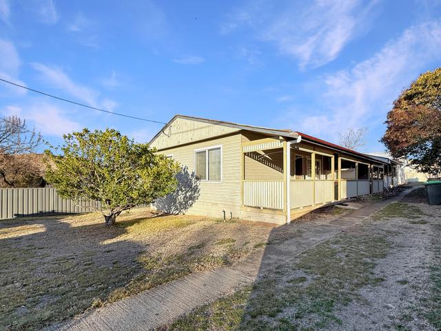 32 Albert Street, NSW 2630